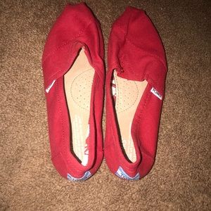 Toms shoes